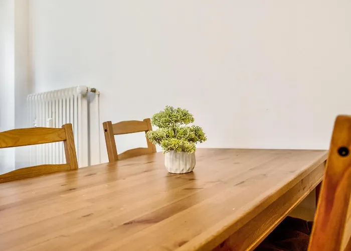 Charmante Altbauwohnung In Bonn