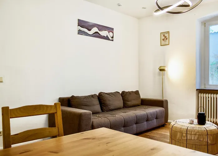 Charmante Altbauwohnung In Bonn