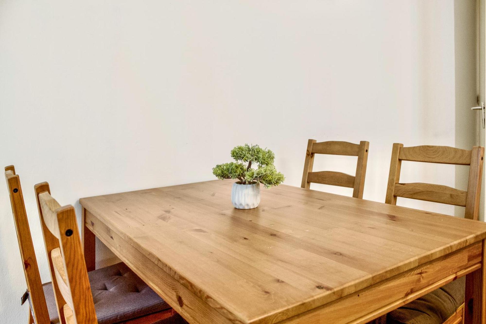 Charmante Altbauwohnung In *